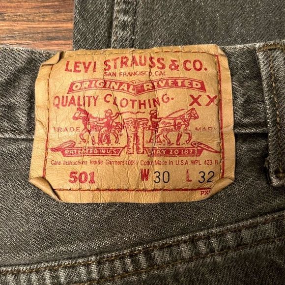 Vintage 501 Levi Denim, 30x32, THE DREAM JEAN - Picture 6 of 15
